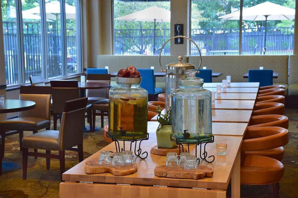 Hilton Garden Inn Columbus/Polaris Restaurant photo